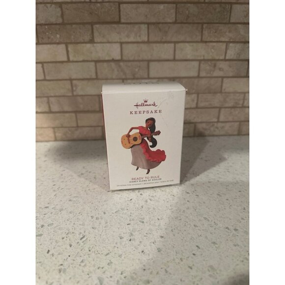 HALLMARK Keepsake Ornament - READY TO RULE Disney Princess ELENA‎ OF AVALOR 2018 - Picture 1 of 2
